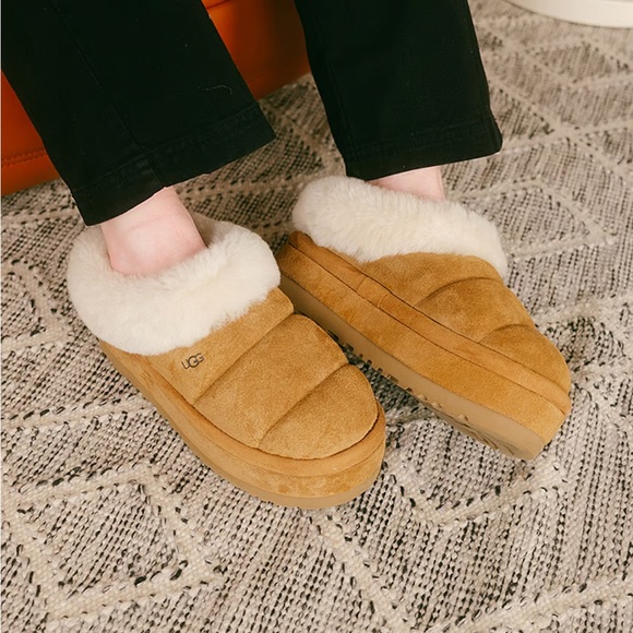 UGG Shoes - UGG 🤎🤎 Tazzlita Chestnut Women’s Platform shoe slippers NIB NWT